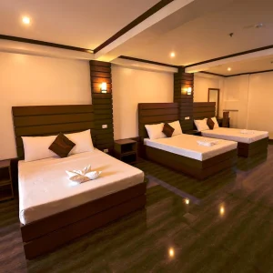 Deluxe Family Room