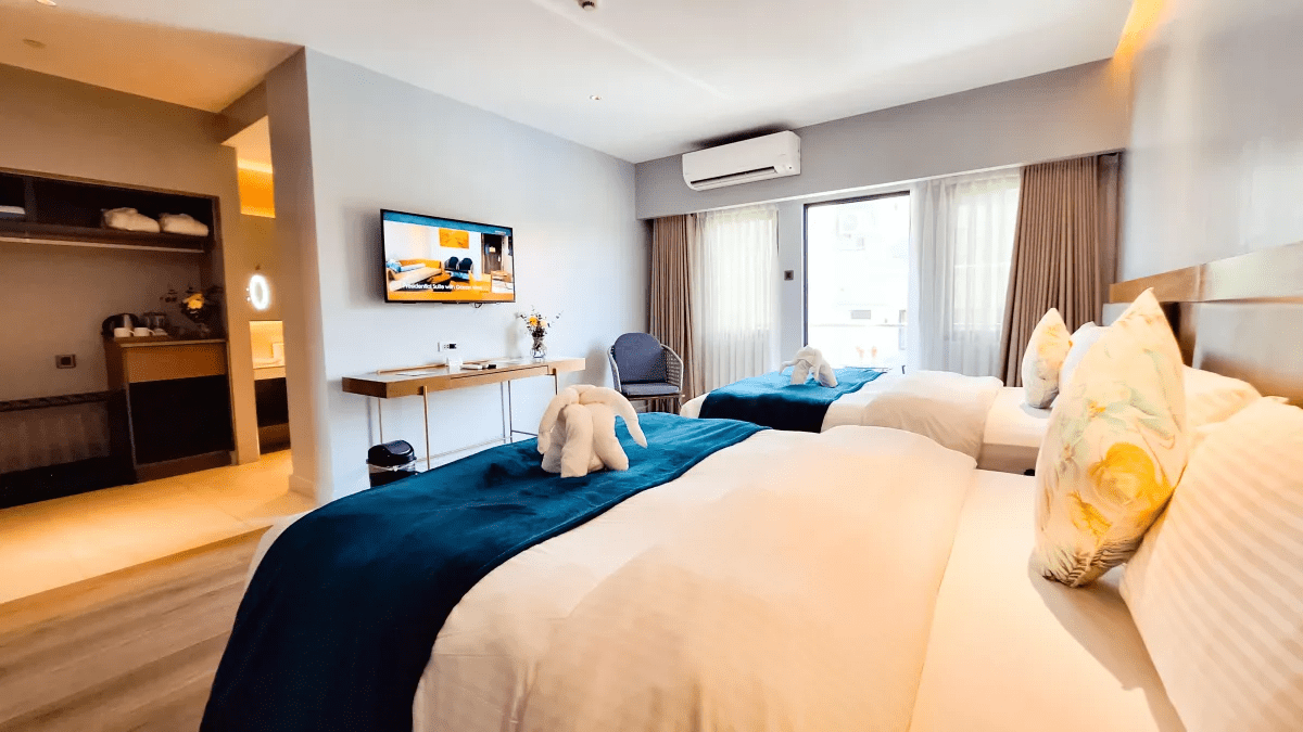 pinnacle deluxe room