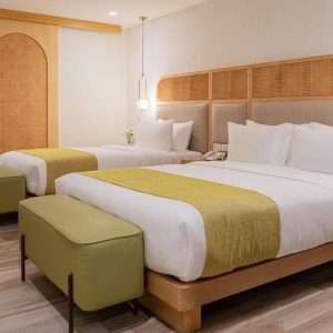 deluxe room bed mandarin nest