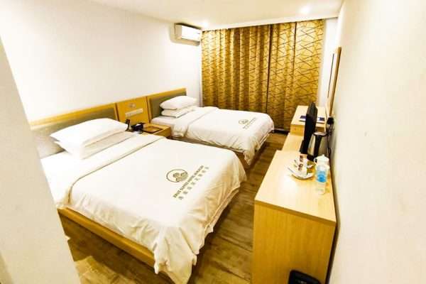 deluxe room double bed erus