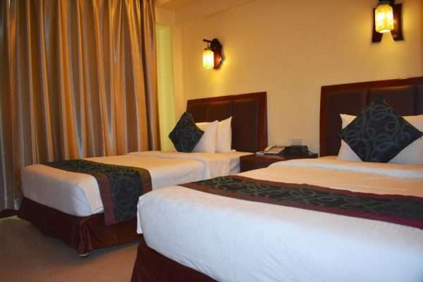 golden phoenix hotel boracay deluxe twin room 1