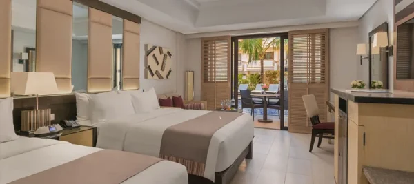 grand room pool henan garden
