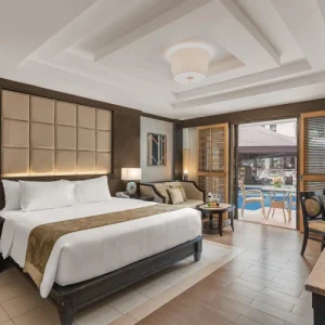 henann lagoon grand room pool