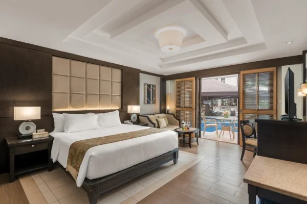 henann lagoon grand room pool