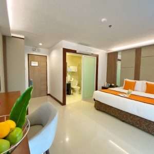 jonys resort deluxe king room