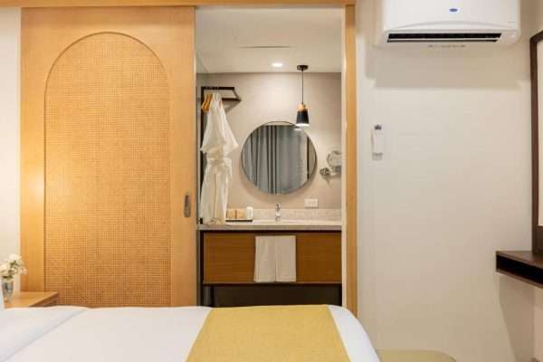 mandarin nest boracay deluxe room no window