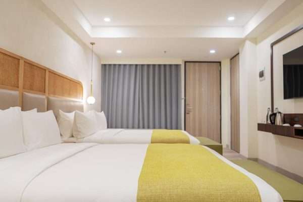 mandarin nest boracay premier quadruple 2 queen no window