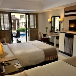 pool access grand room
