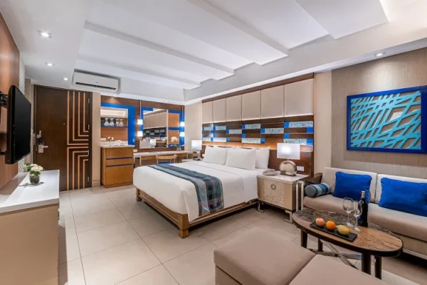 suite plunge henann lagoon